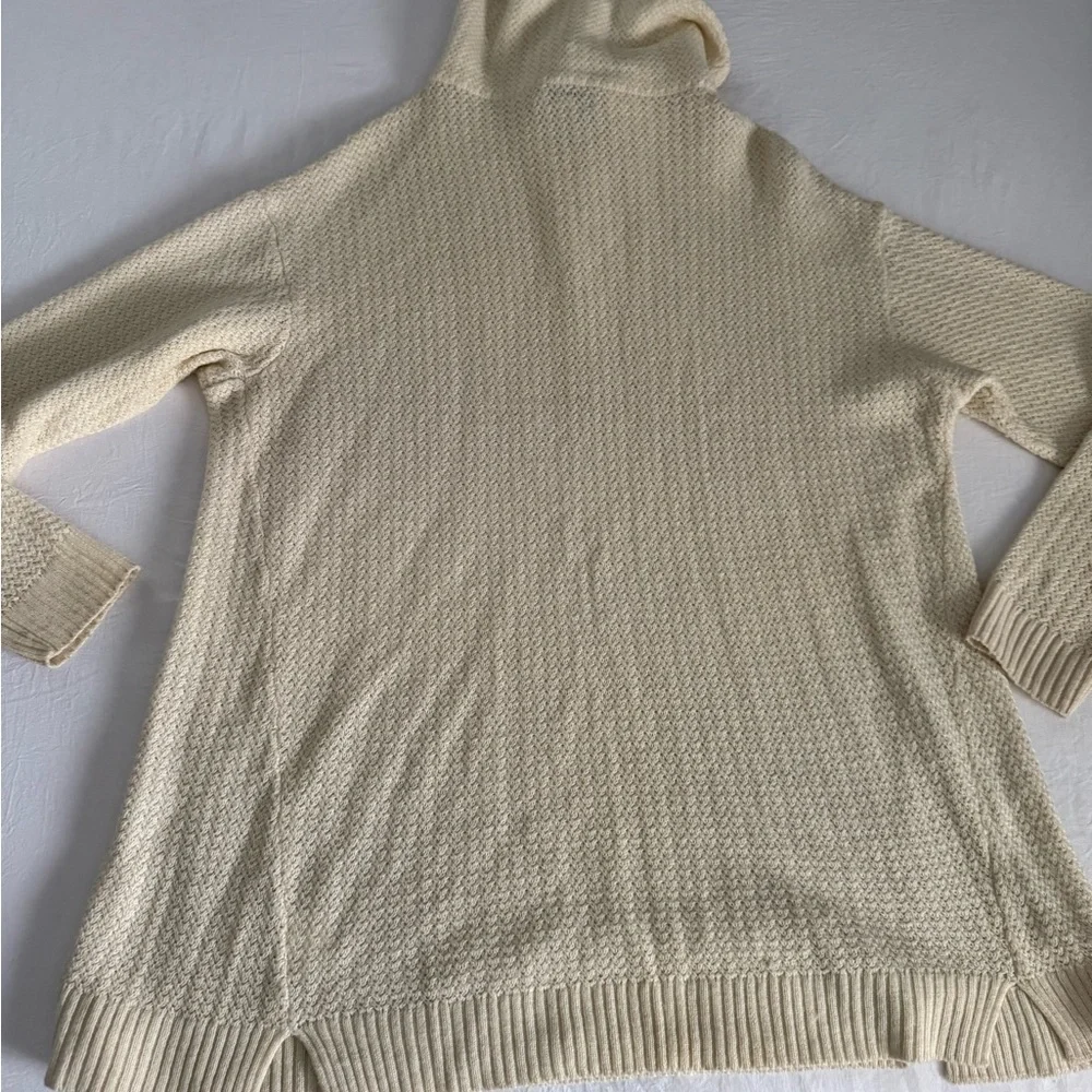 Vineyard Vines Cream Turtle Neck Sweater
